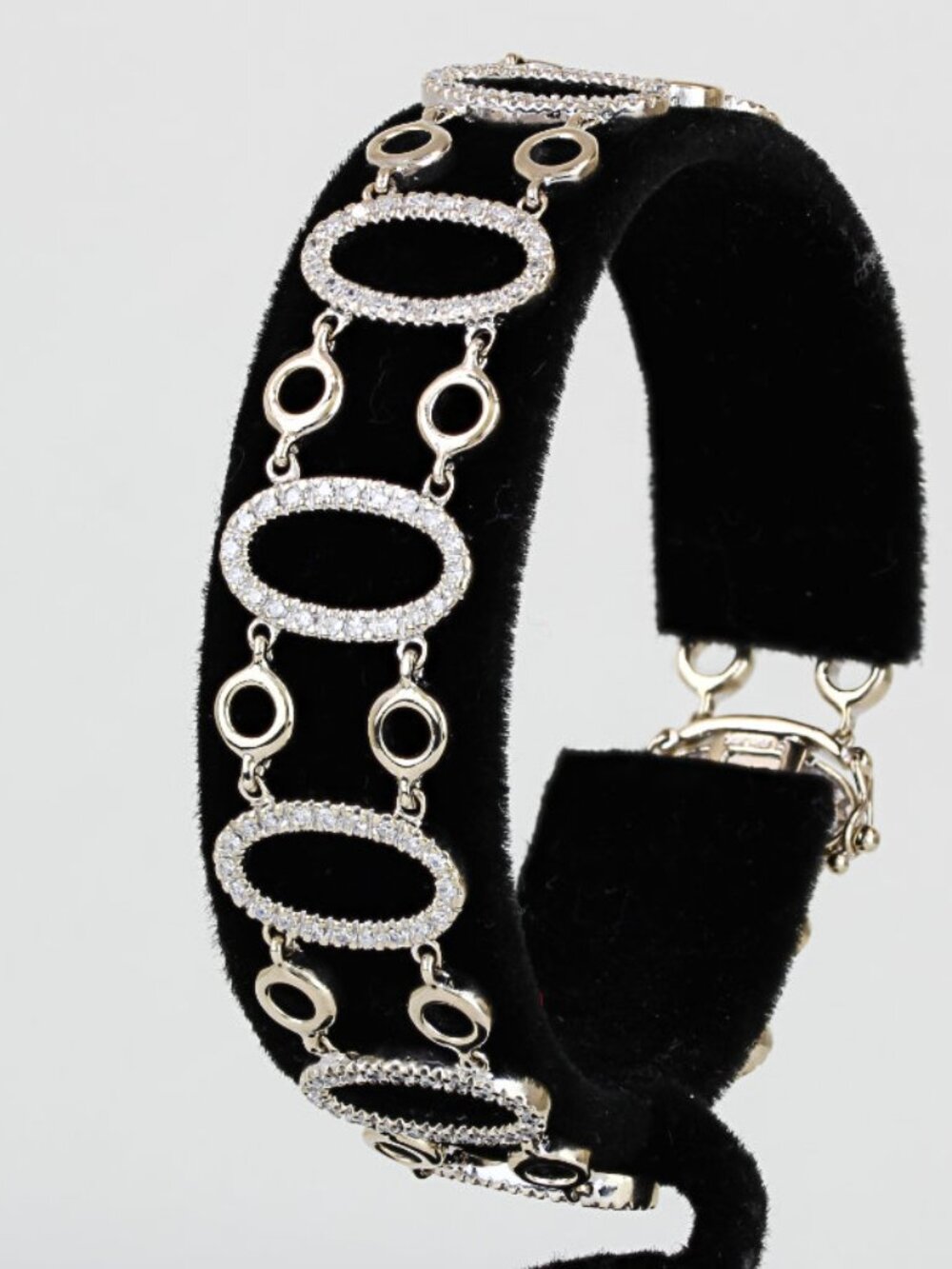 14K Two Tone Gold Diamond Oval Link Bracelet 7.25" Pavé Elegant Gift Anniversary